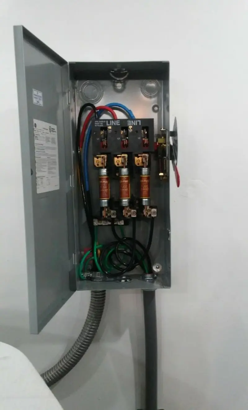 Three-phase disconnect switch installed for Electrical Wiring & Rewiring in Northwoods